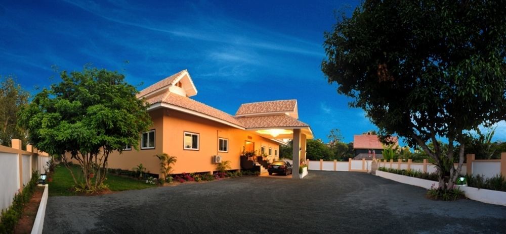 Resort Nok & 4*