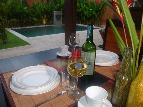 Alanta Pool Villa *