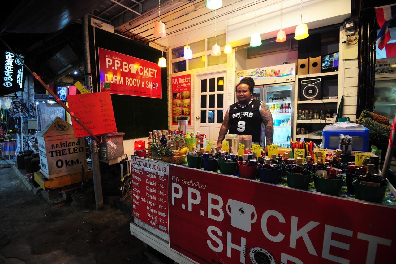 Bucket Hostel Phi Phi Don