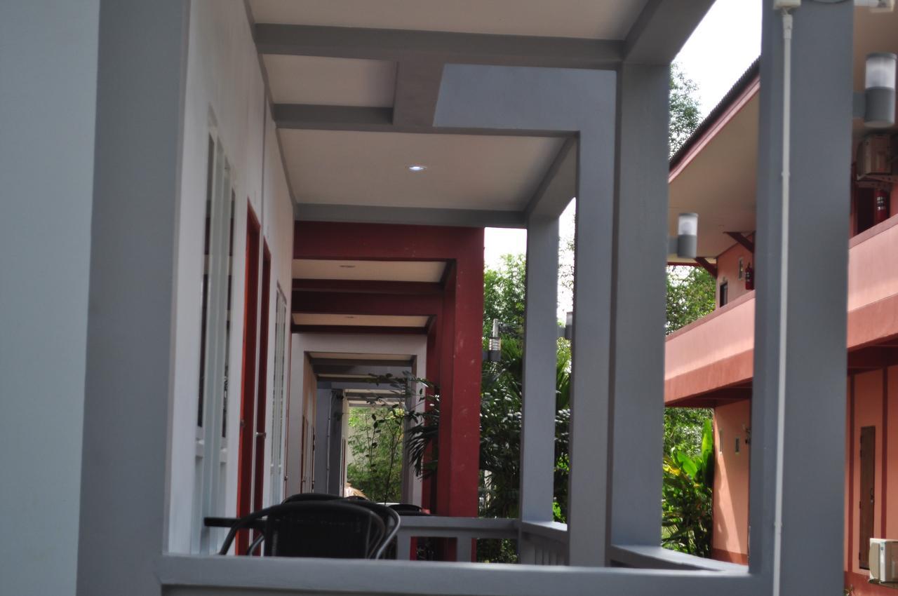 Tamarind Twin Resort 3*