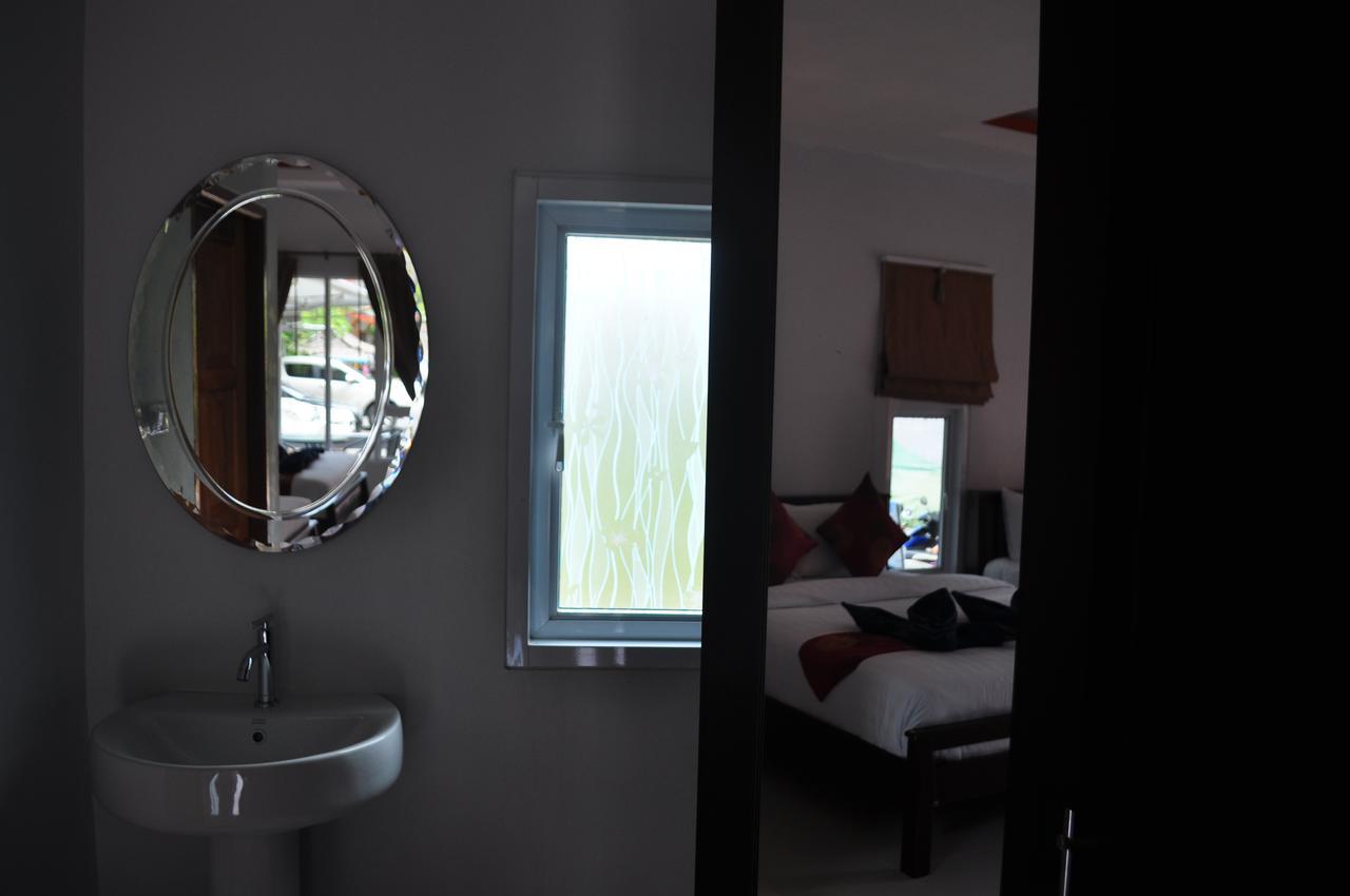 Tamarind Twin 3*