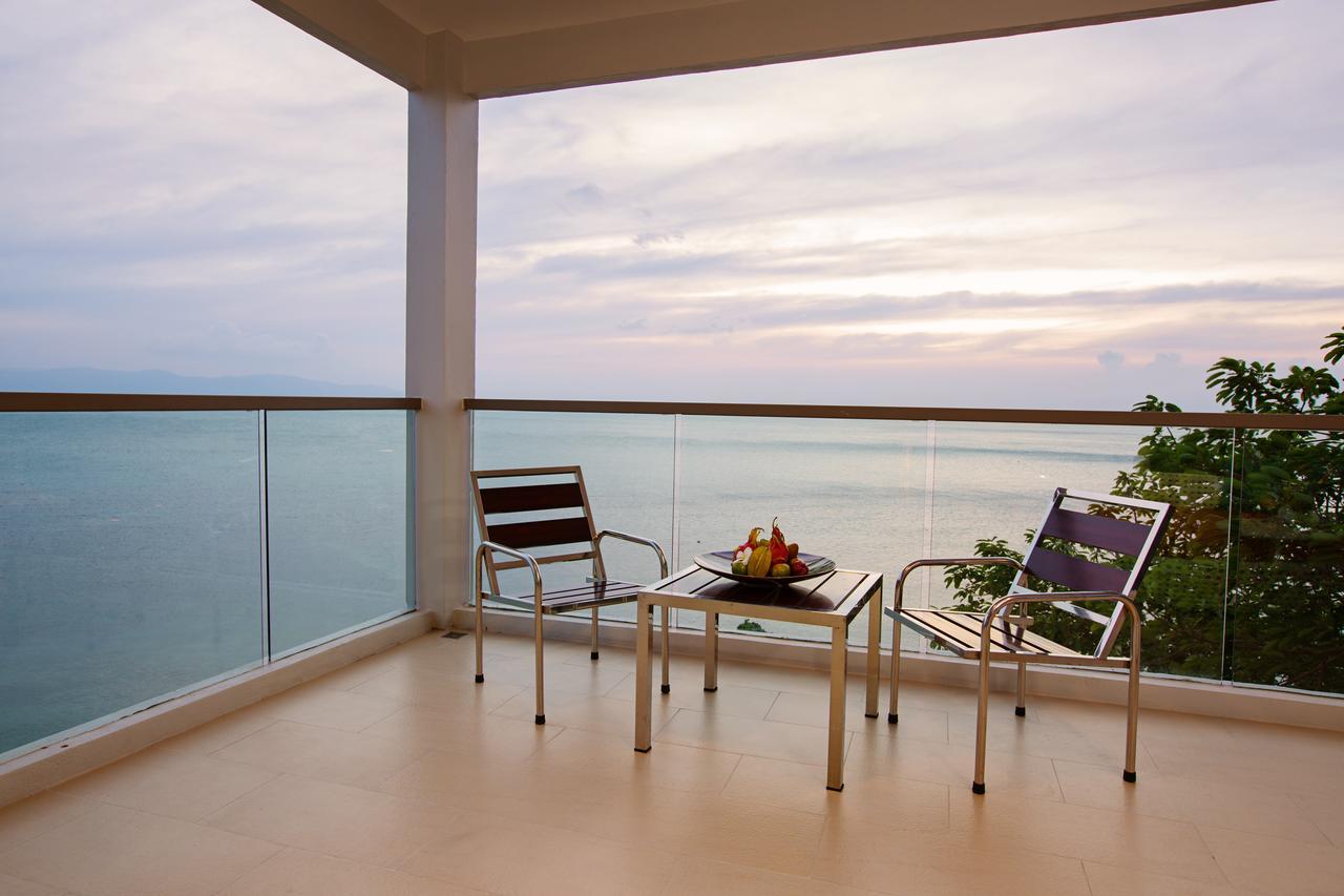 Sunset Beach Club & Spa Resort
