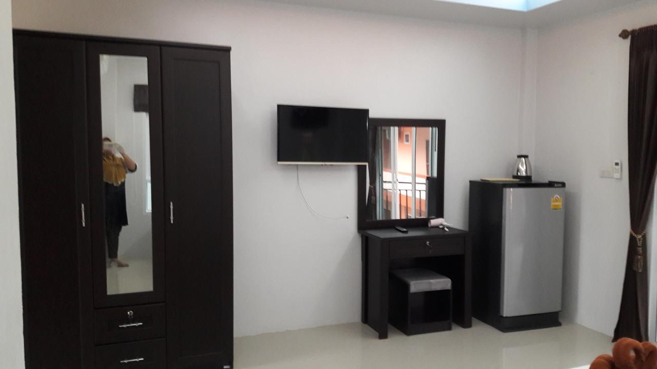 Tamarind Twin 3*