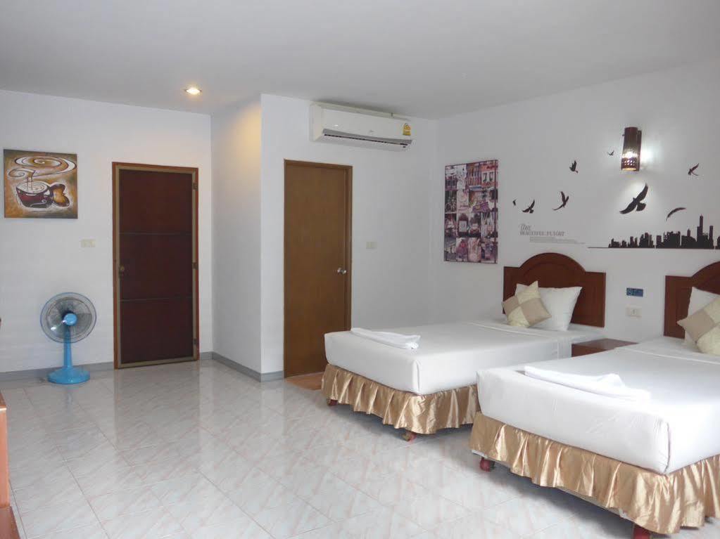 Forum House Hotel 3*
