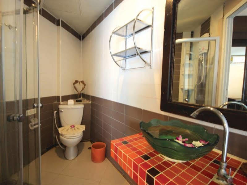 Hotel Guitar Krabi