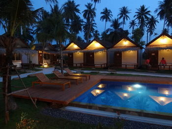 Isle Krabi-sha Klong Muang Beach