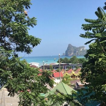 Tara 2 - Adults Only 2* Phi Phi Don