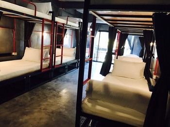 Sleeper Hotel 2*