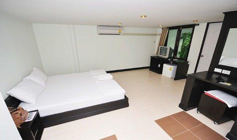 Baan Nakara 2*