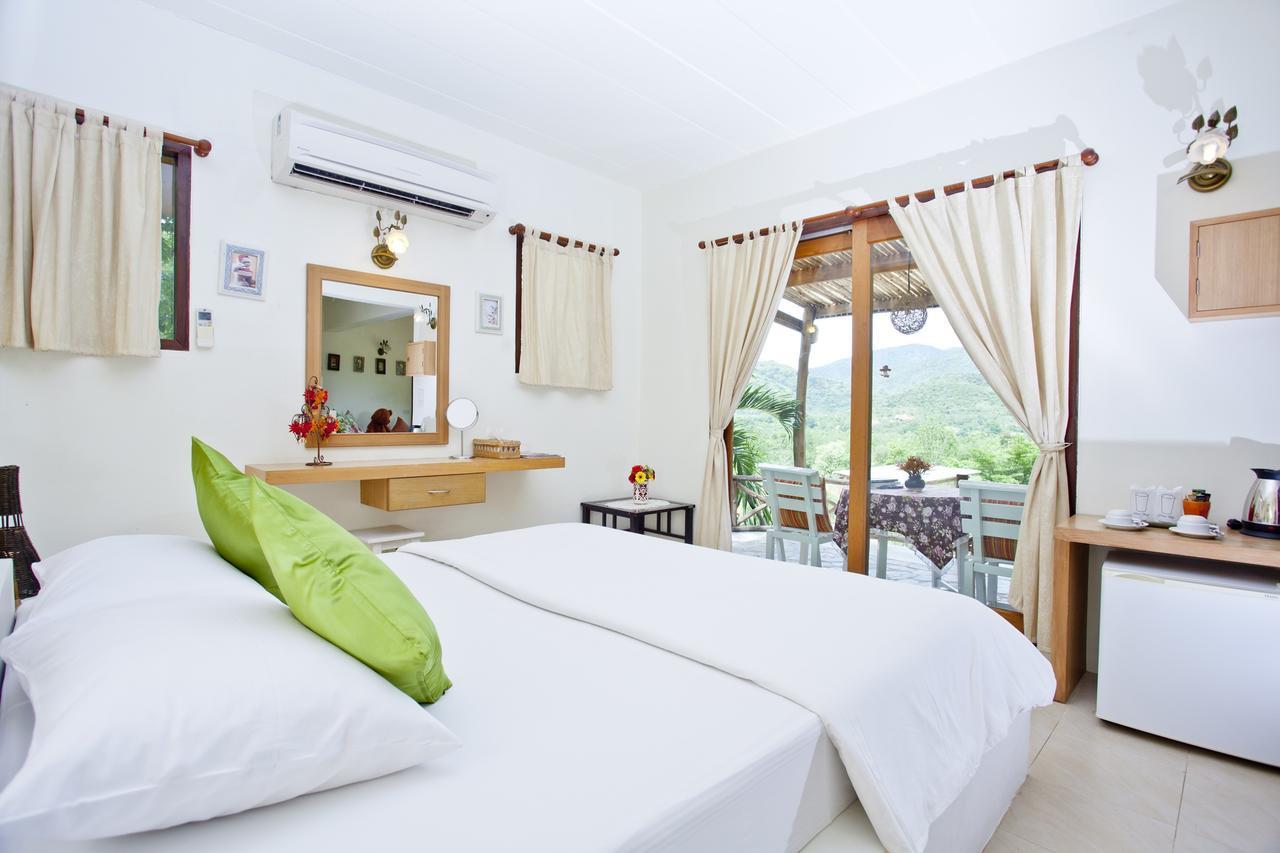 Panalee And 3* Suan Phueng