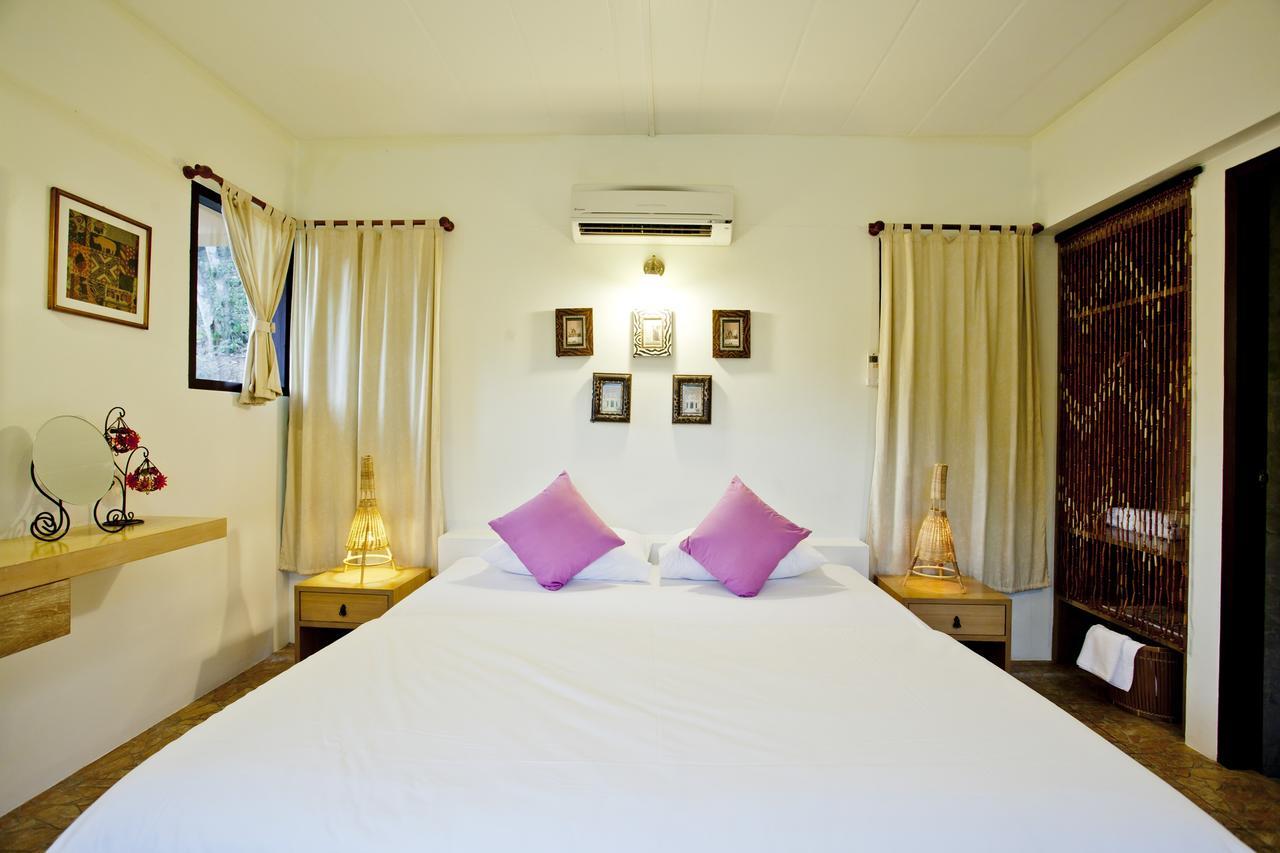 Panalee And Resort Suan Phueng