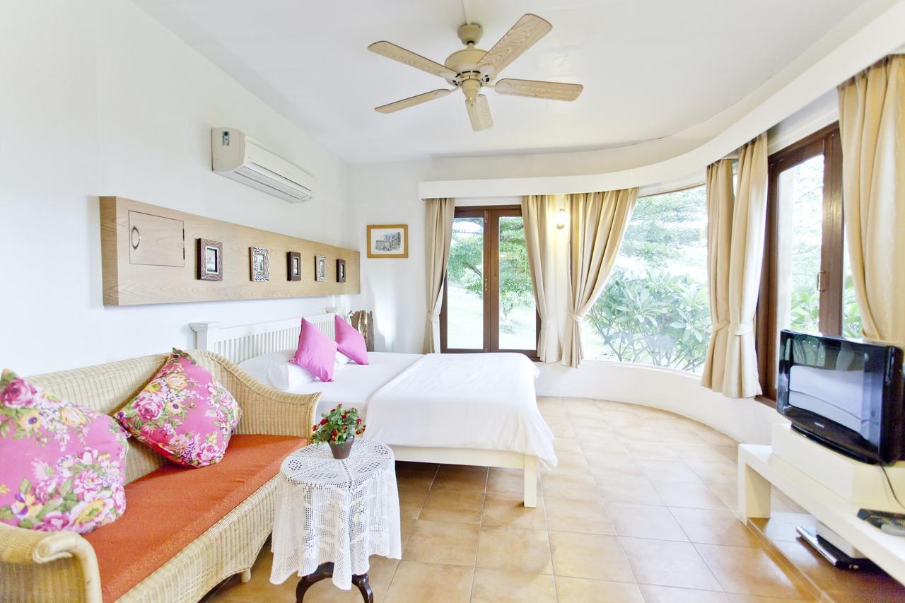 Panalee And 3* Suan Phueng