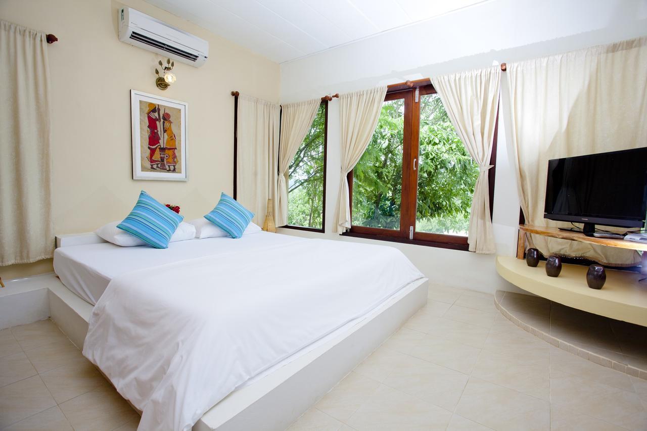 Panalee And 3* Suan Phueng
