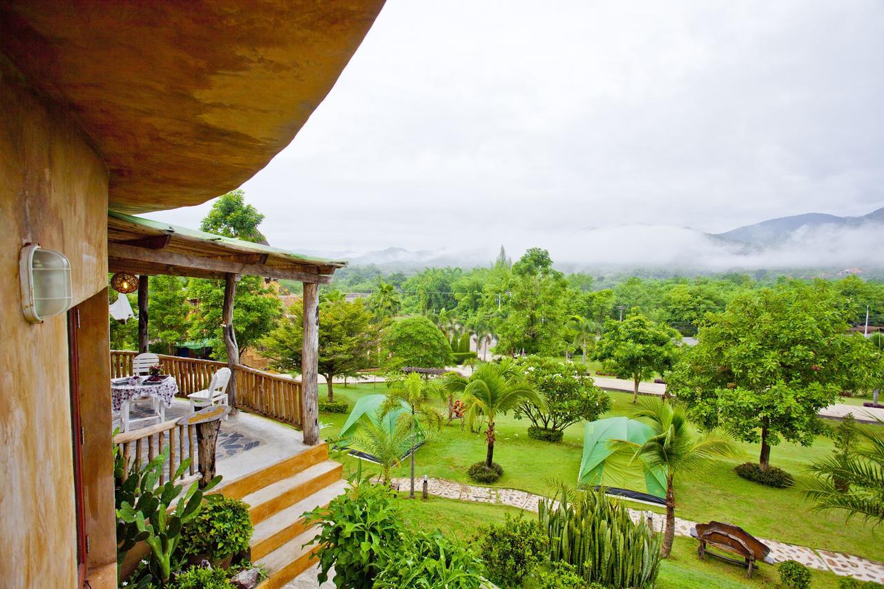 Panalee And 3* Suan Phueng