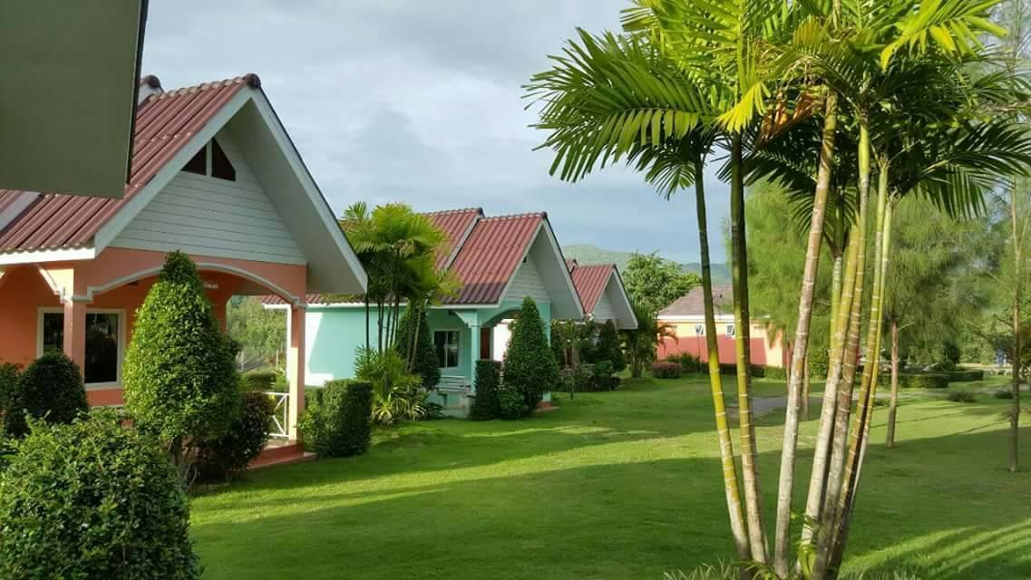 Tanaosri & Creekside Resort 3*