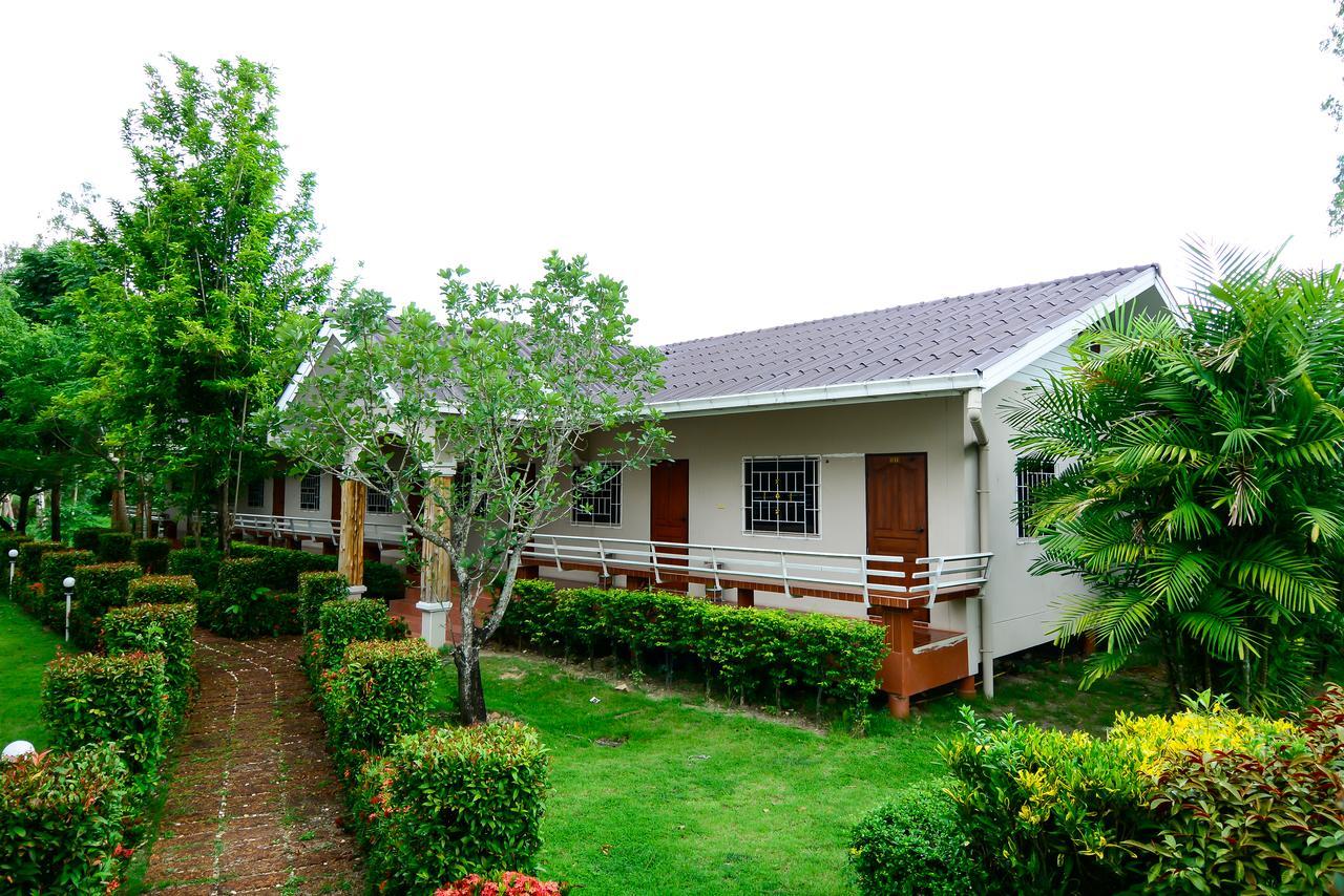 Tanaosri & Creekside Suan Phueng