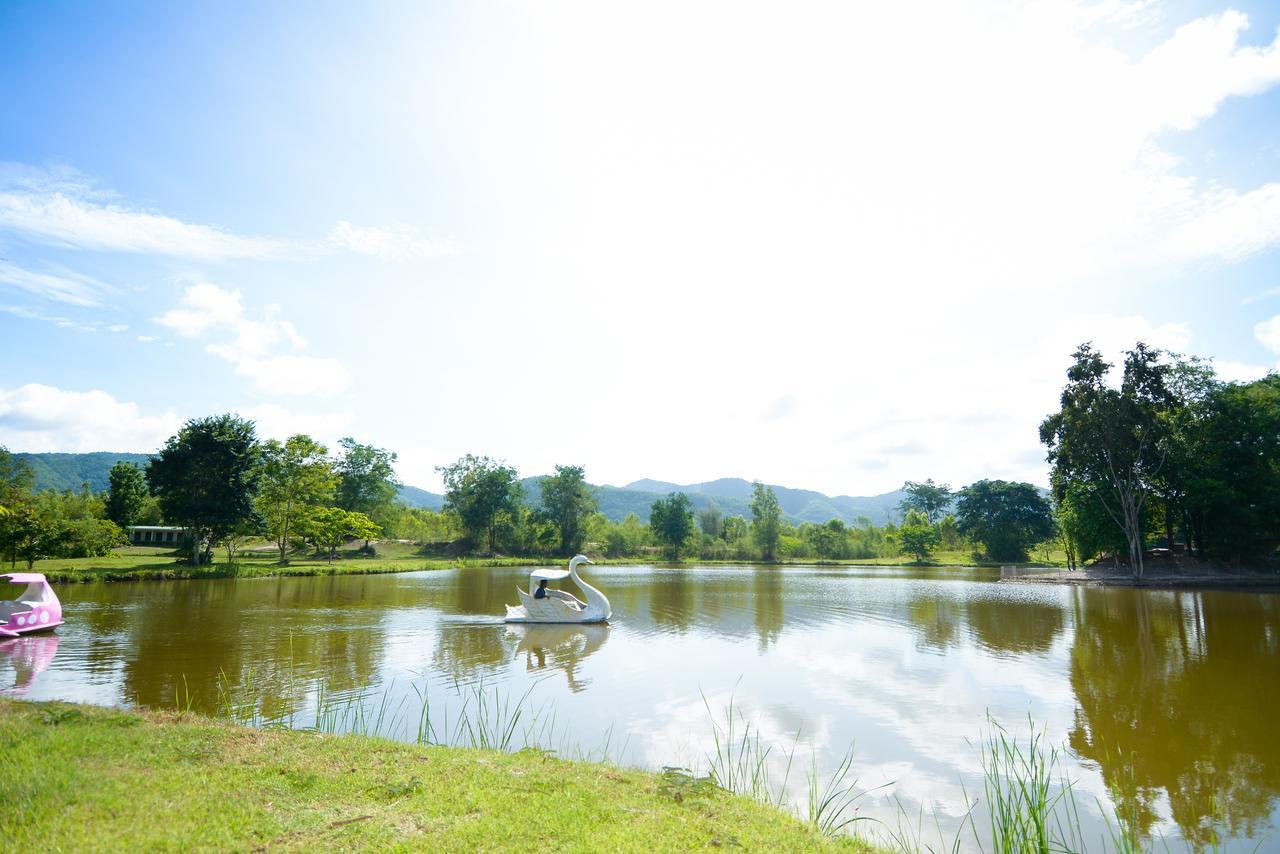 Tanaosri & Creekside Resort Suan Phueng