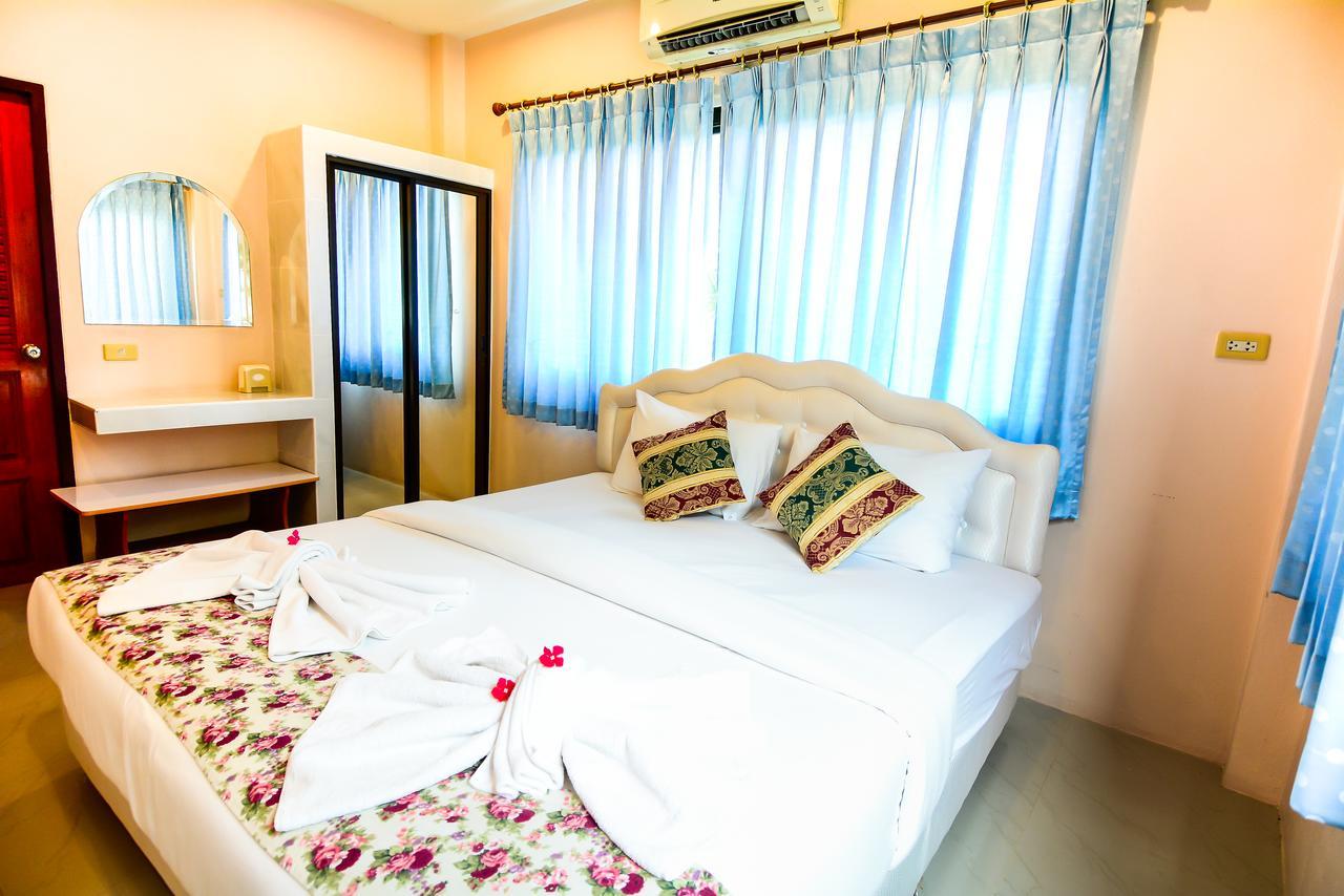 Resort Tanaosri & Creekside