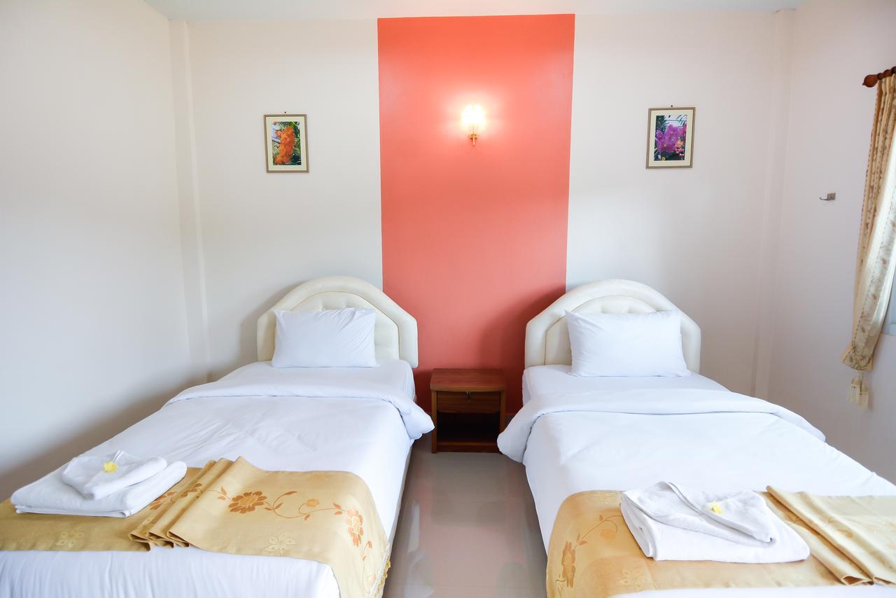 Tanaosri & Creekside Resort 3*