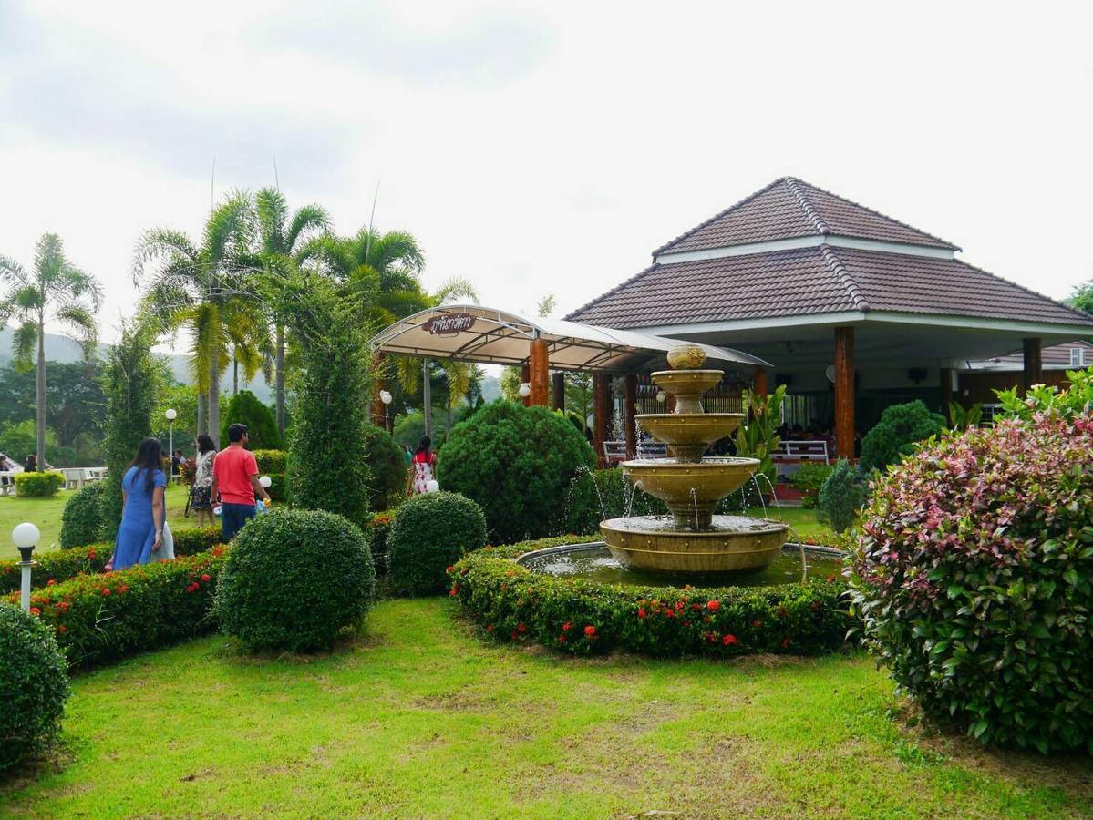 Resort Tanaosri & Creekside Suan Phueng