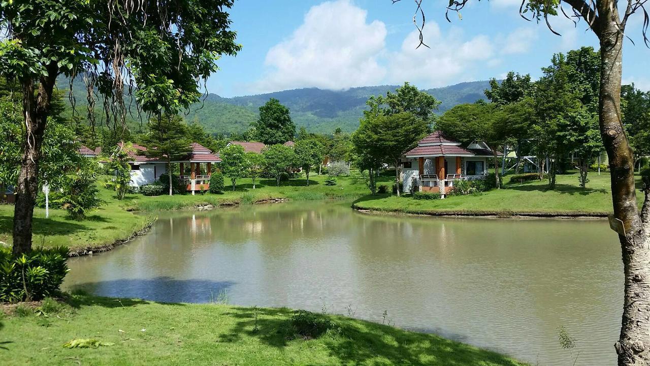 Resort Tanaosri & Creekside