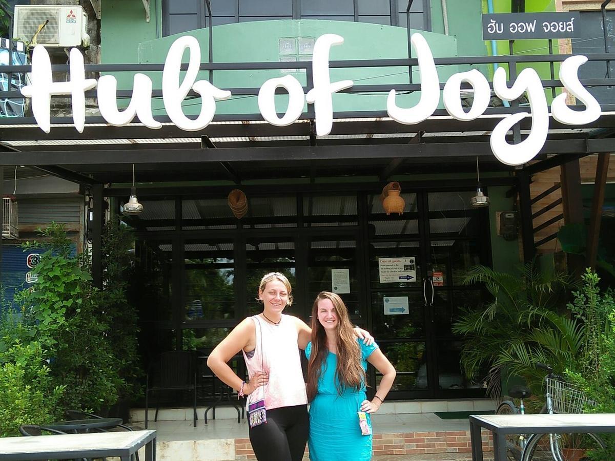 Hub Of Joys * Koh Lanta