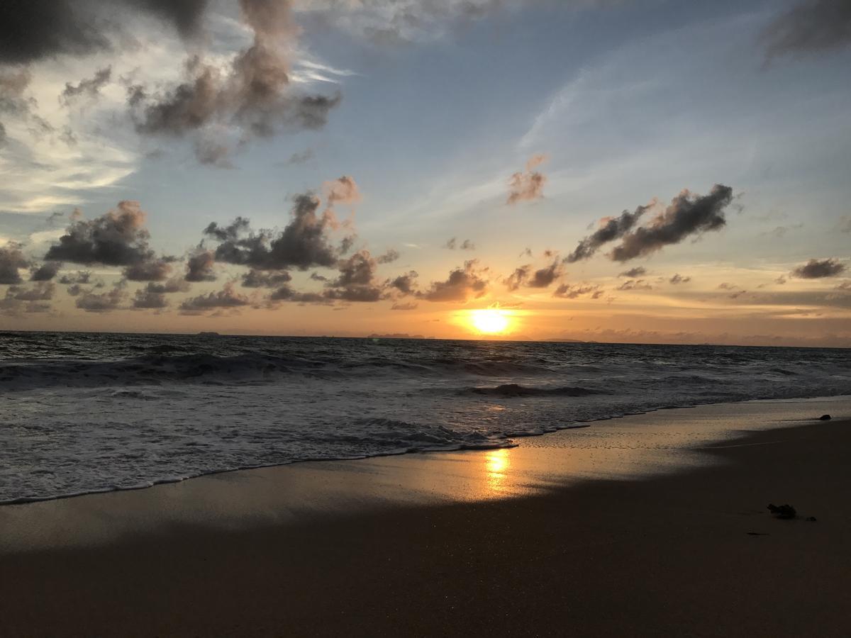 Hub Of Joys * Koh Lanta