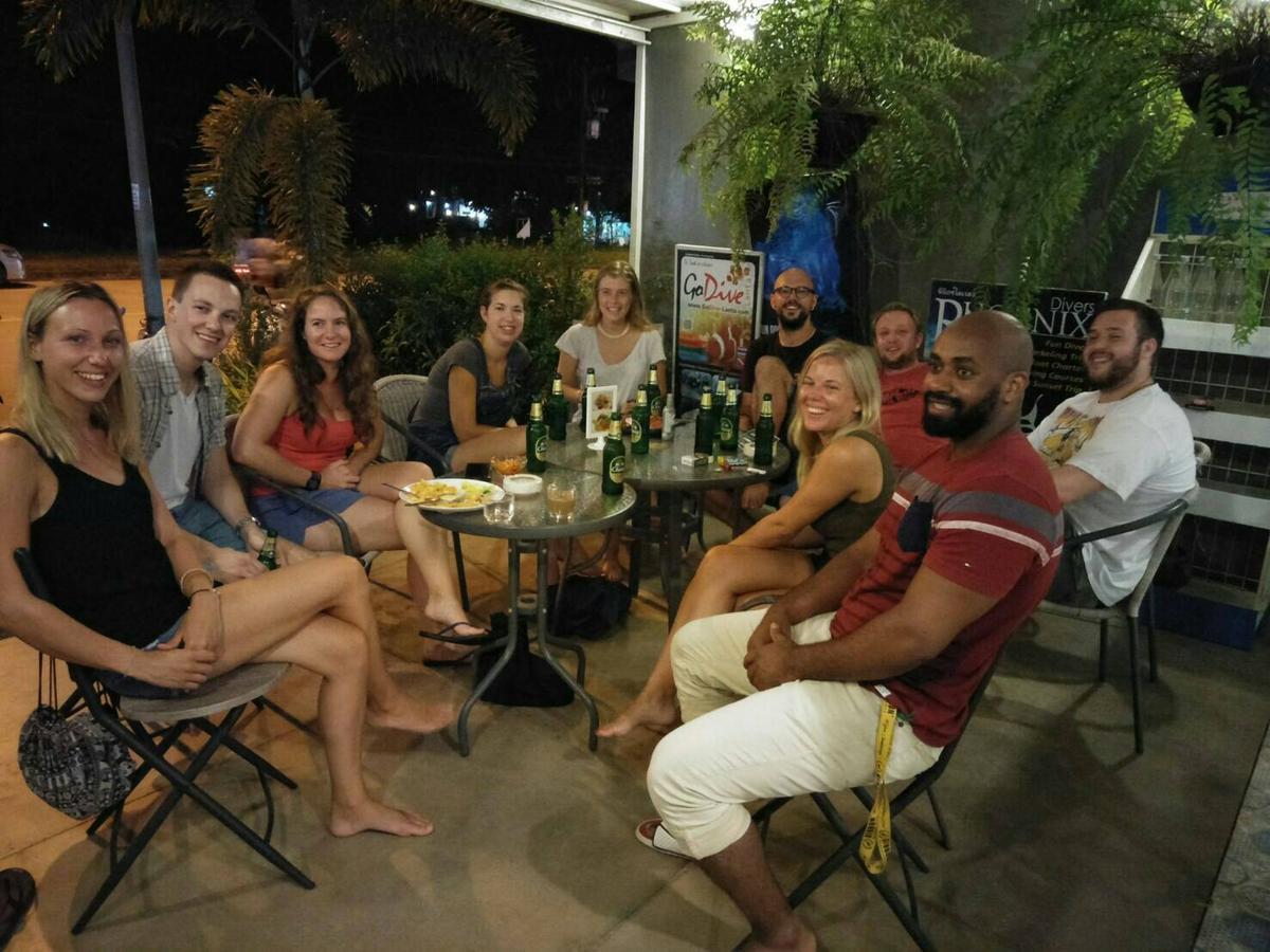 Hostel Hub Of Joys Koh Lanta