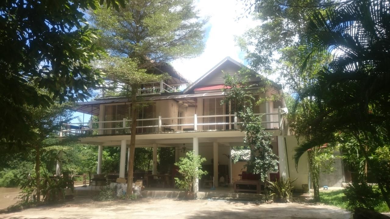 Resort Baantantara Suan Phueng