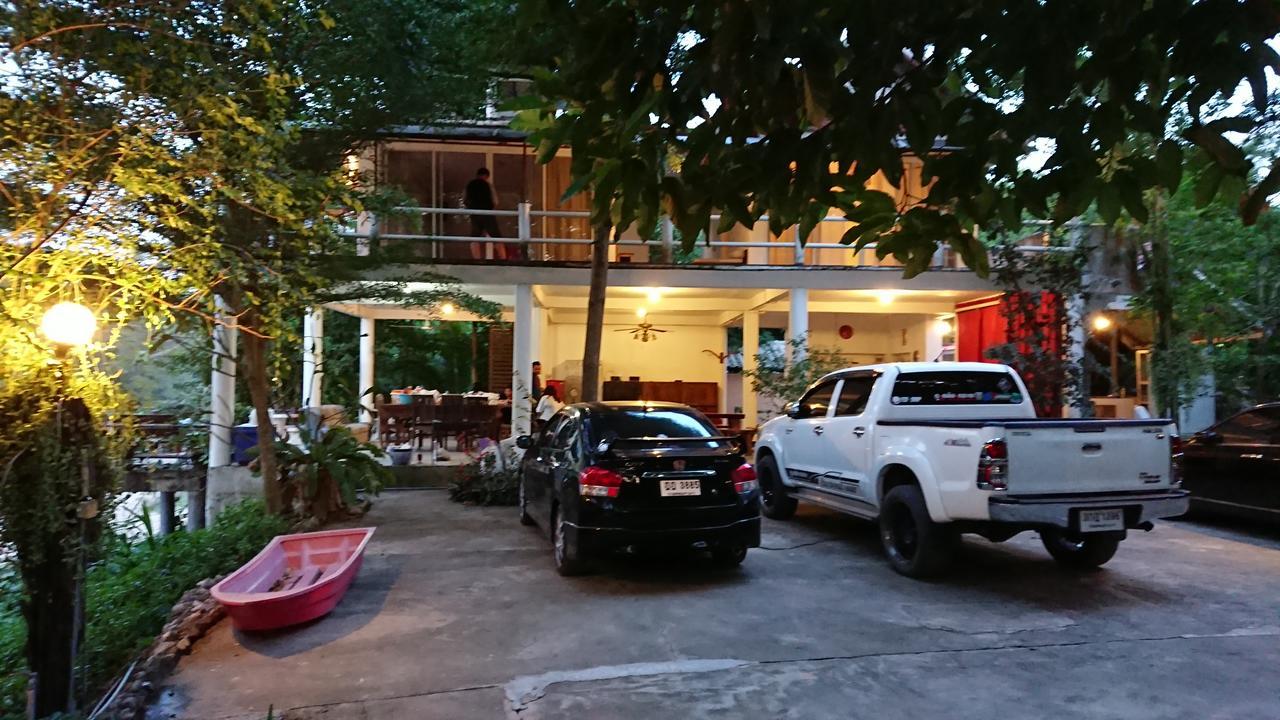 Baantantara * Suan Phueng