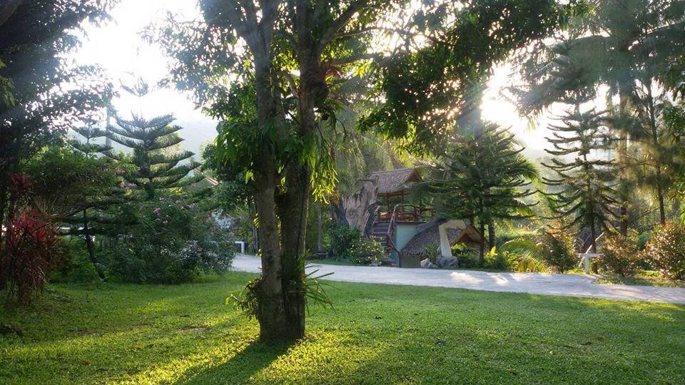 Ruen Karlae Resort Suan Phueng