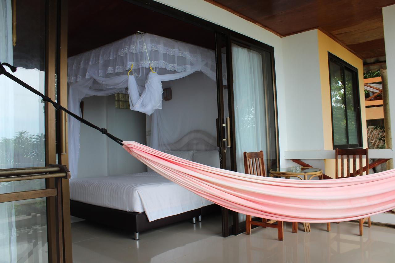 Plaa's Thansadet Resort Than Sadet Beach