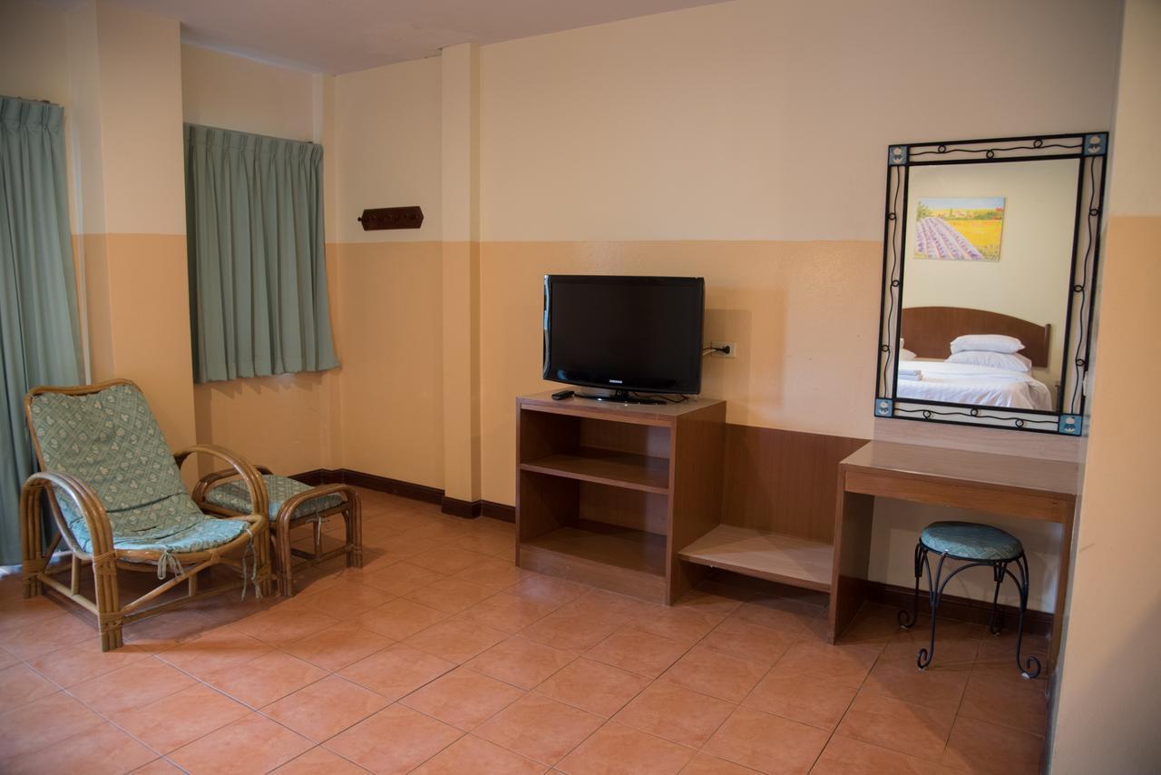 Opey De Place Hotel 3*