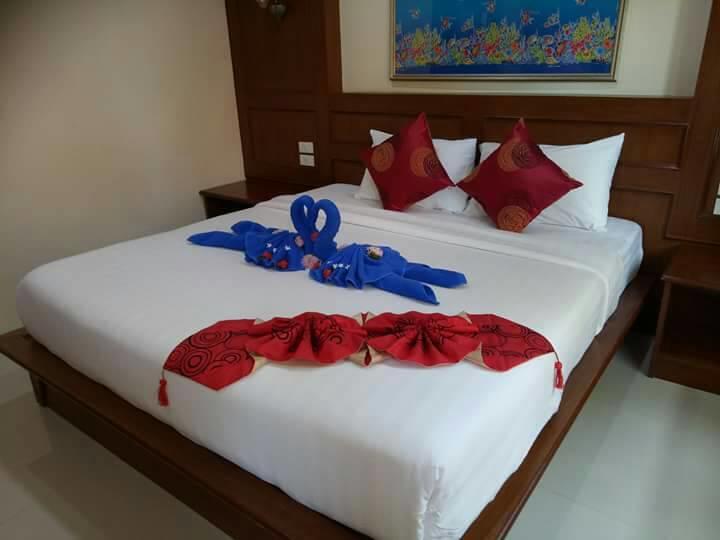 Tamarind Twin 3*