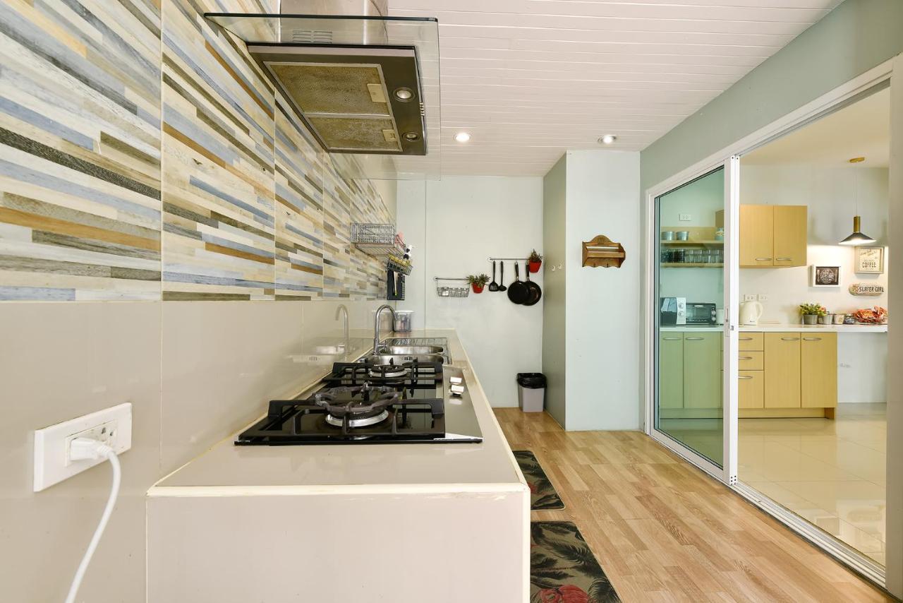 Modern House Patong Hill - 7 Beds - Kitchen Casa de férias