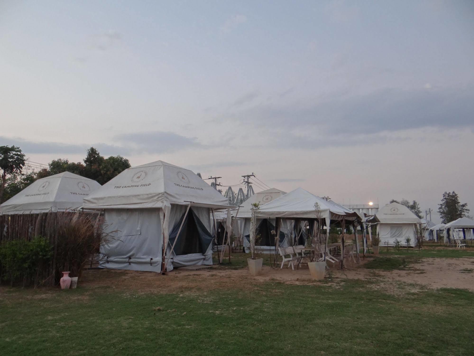 Campsite The Field Suan Phung