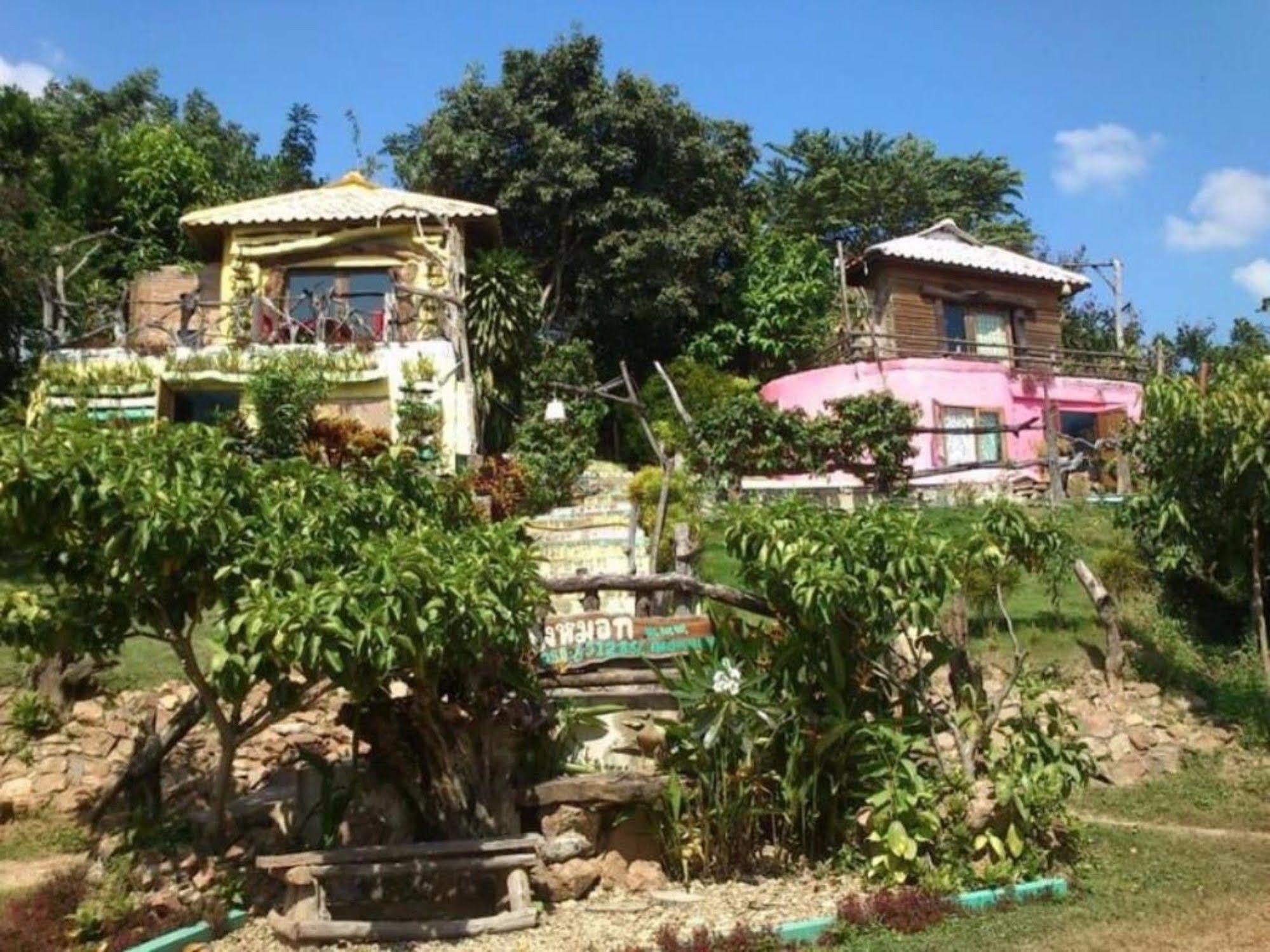 Ingmhok Country Mountain View Hotel 3*
