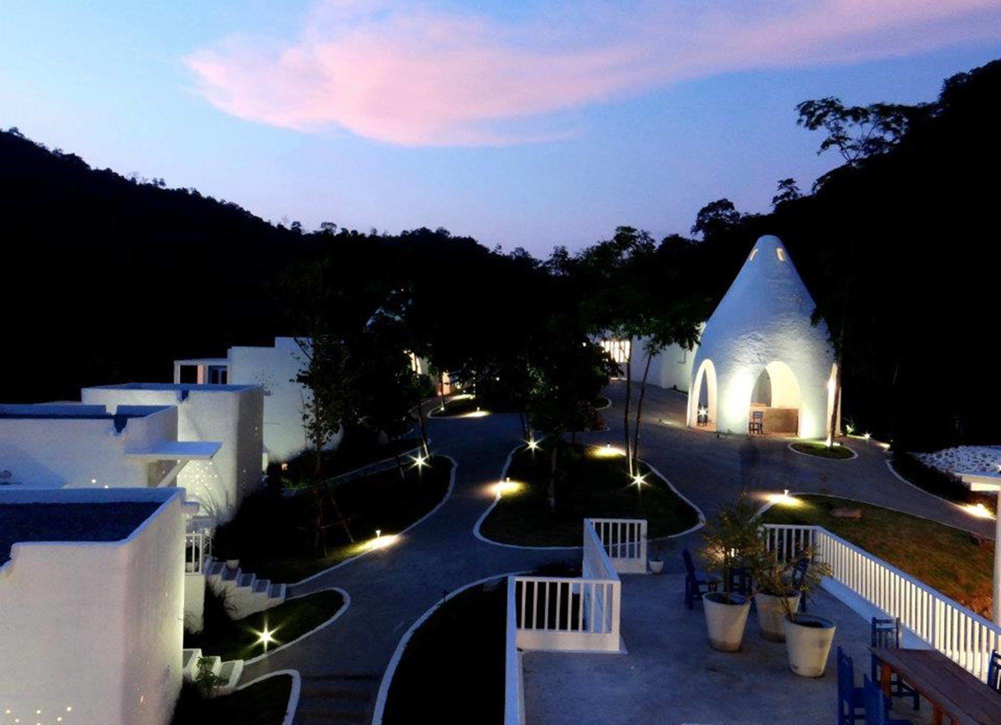 Aristo Chic & Farm Hotel 4*