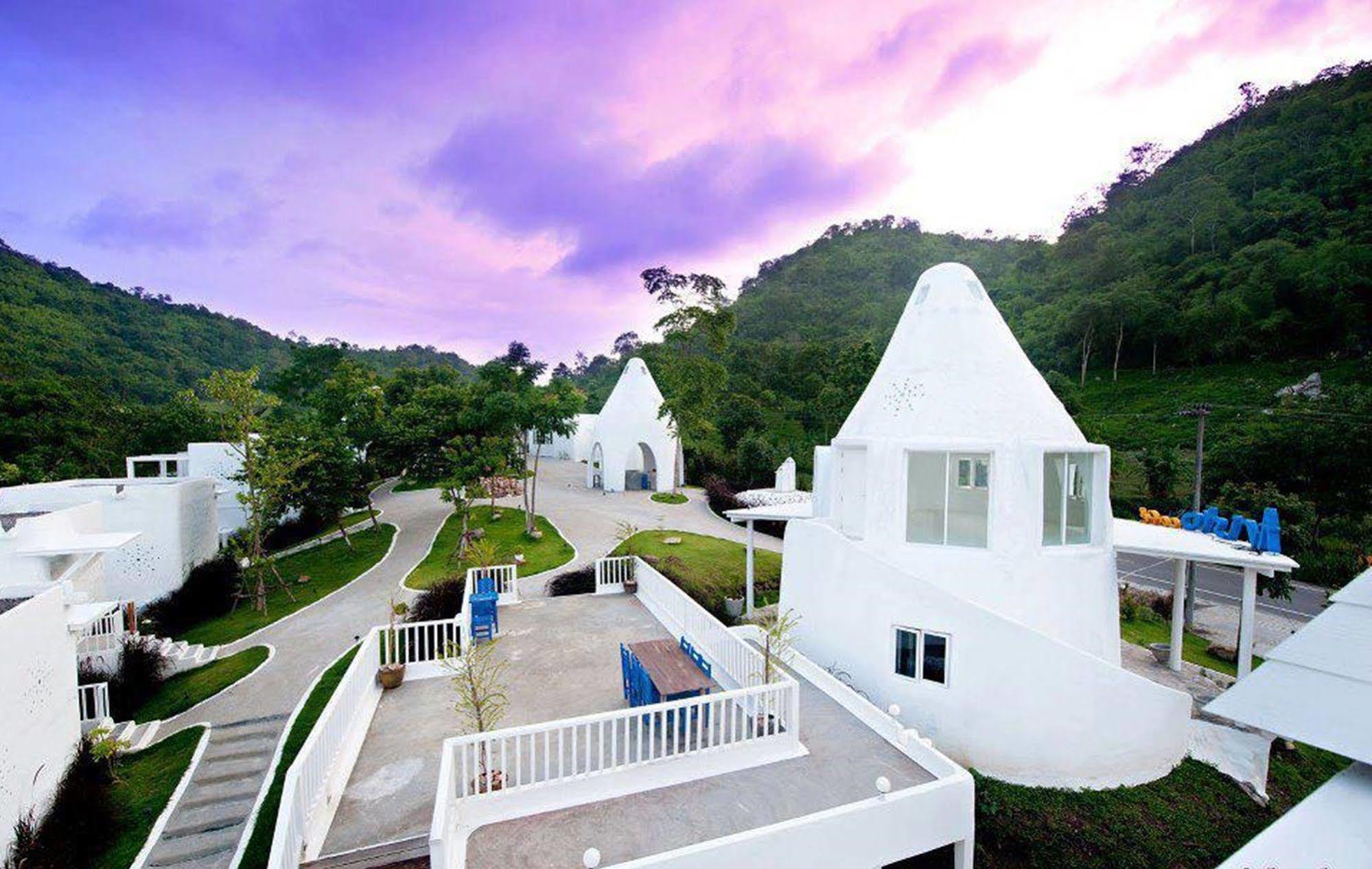 Aristo Chic & Farm Hotel 4*
