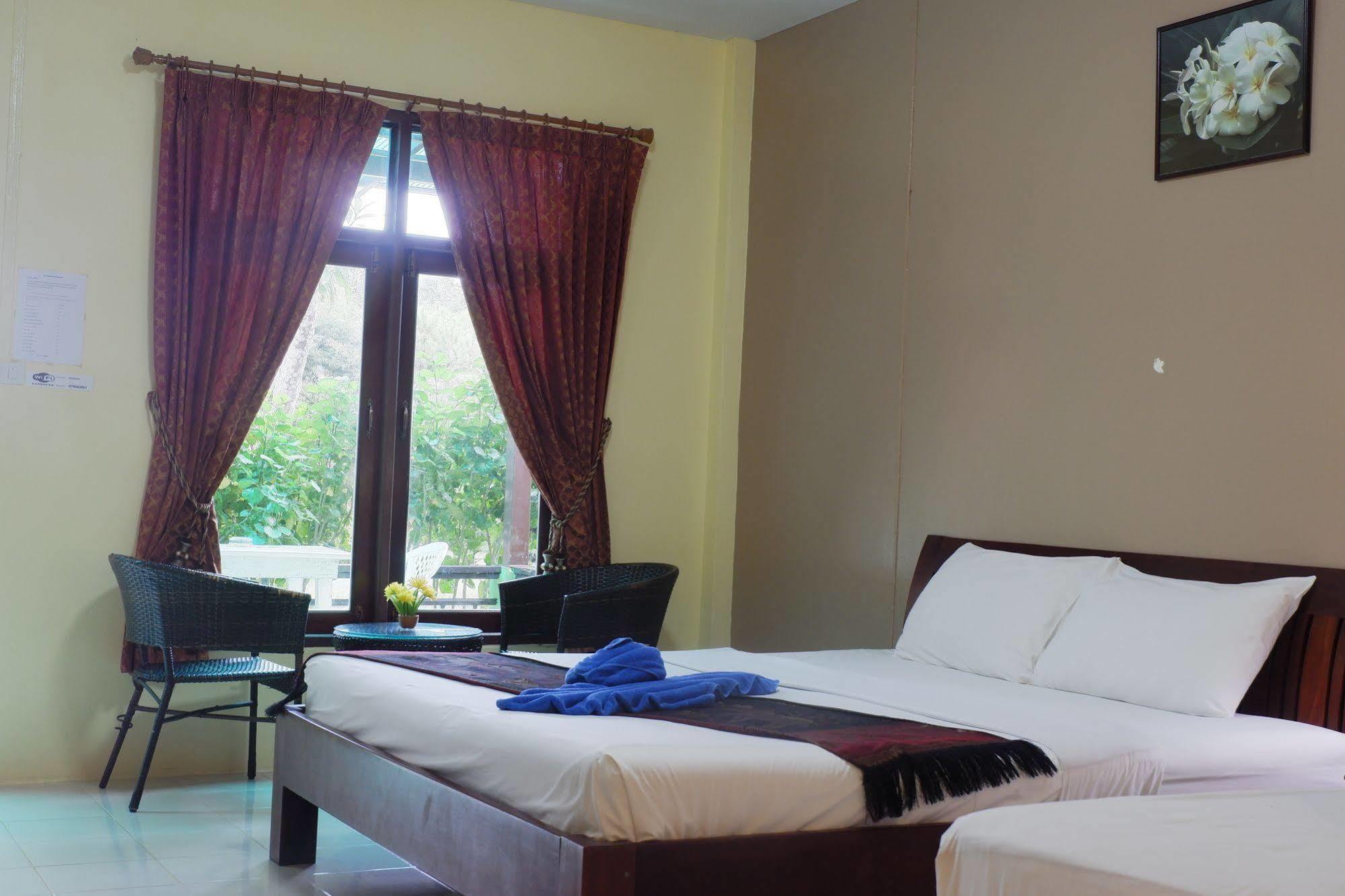 Baan Suan Resort 3*