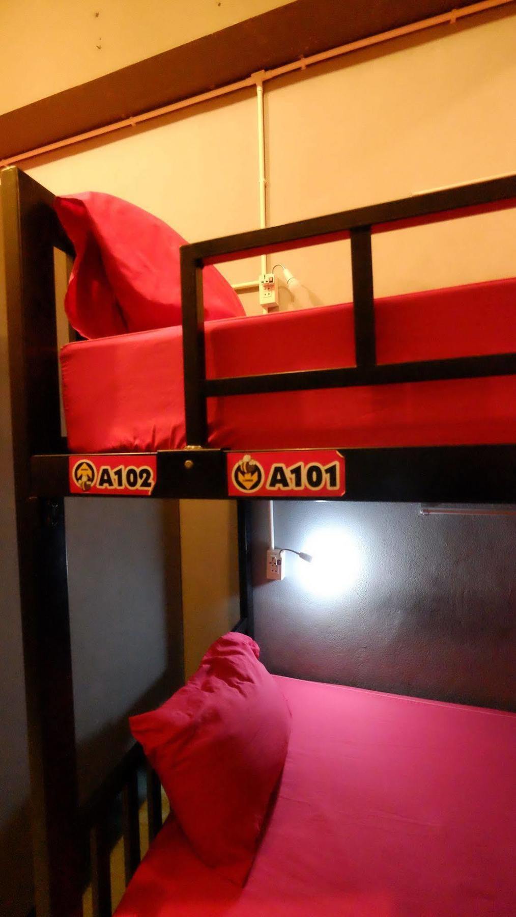 Hostel Let It Bee Econo *