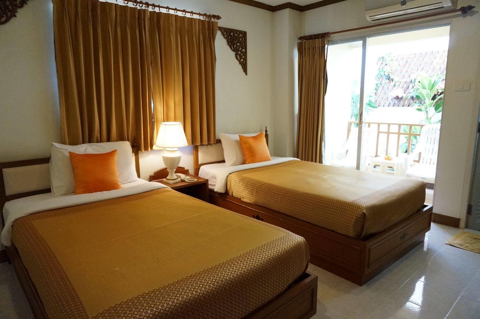 Hotel White - Sha Certified 2*