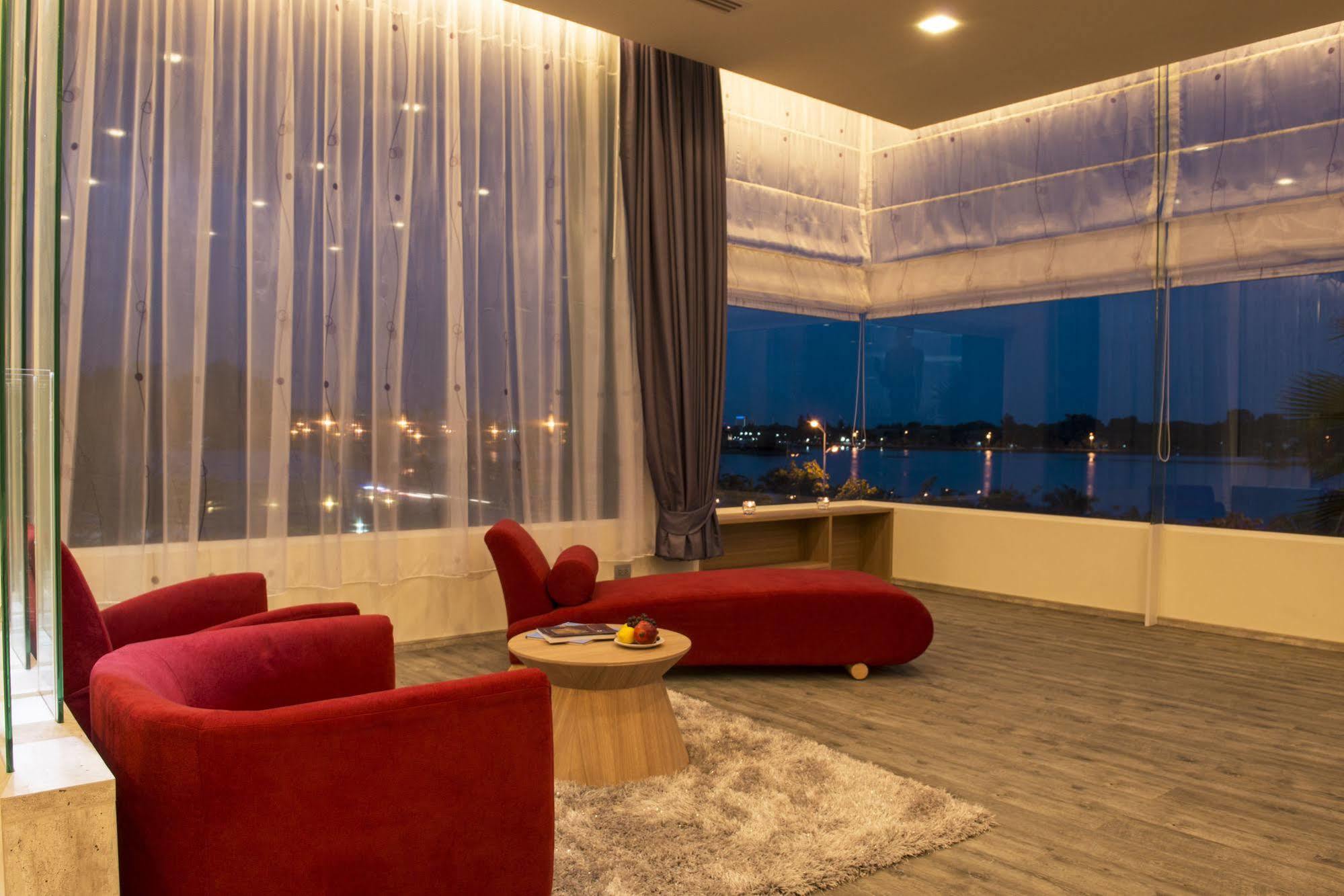 The Beverly Hills 4* Nakhon Ratchasima