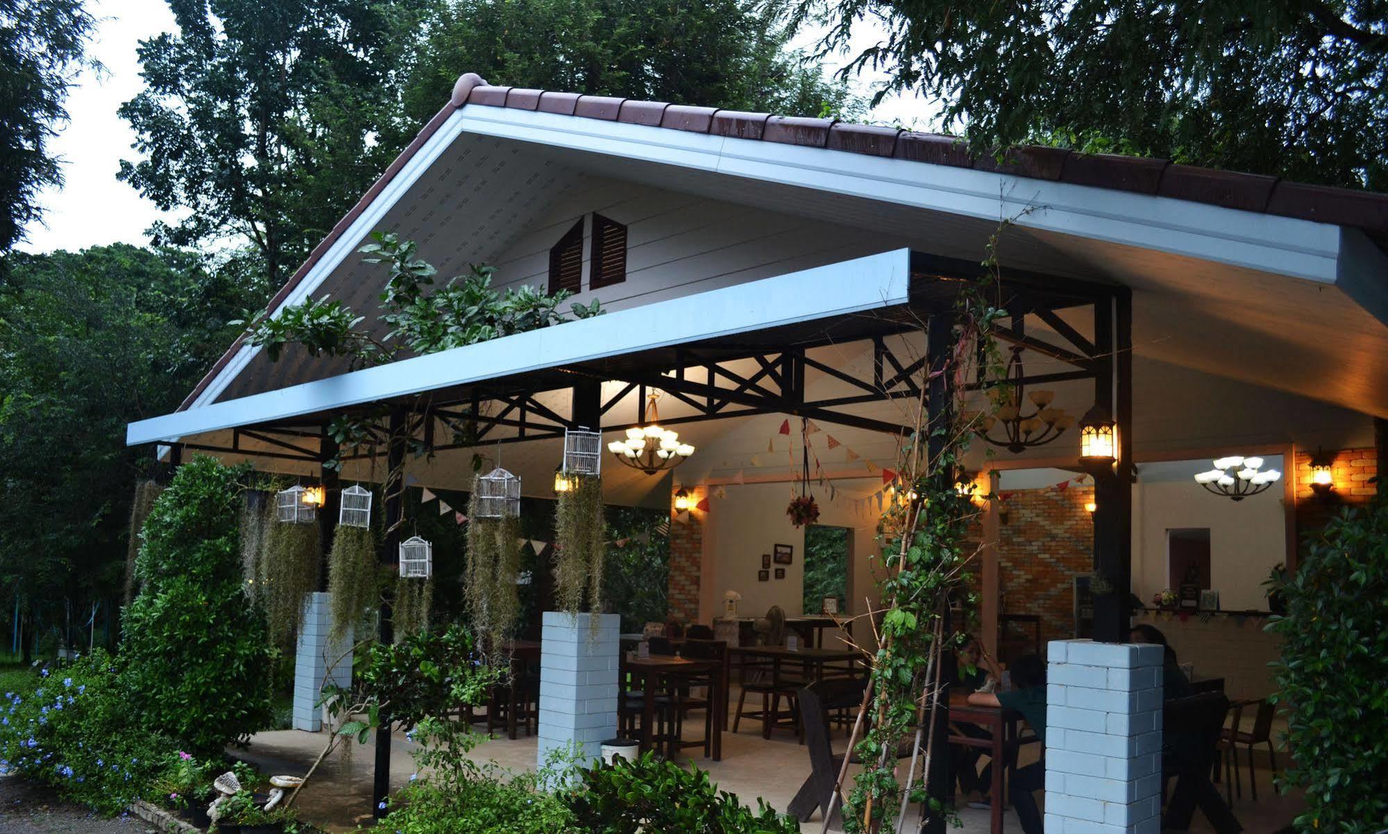 Resort The Harmony Suan Phueng