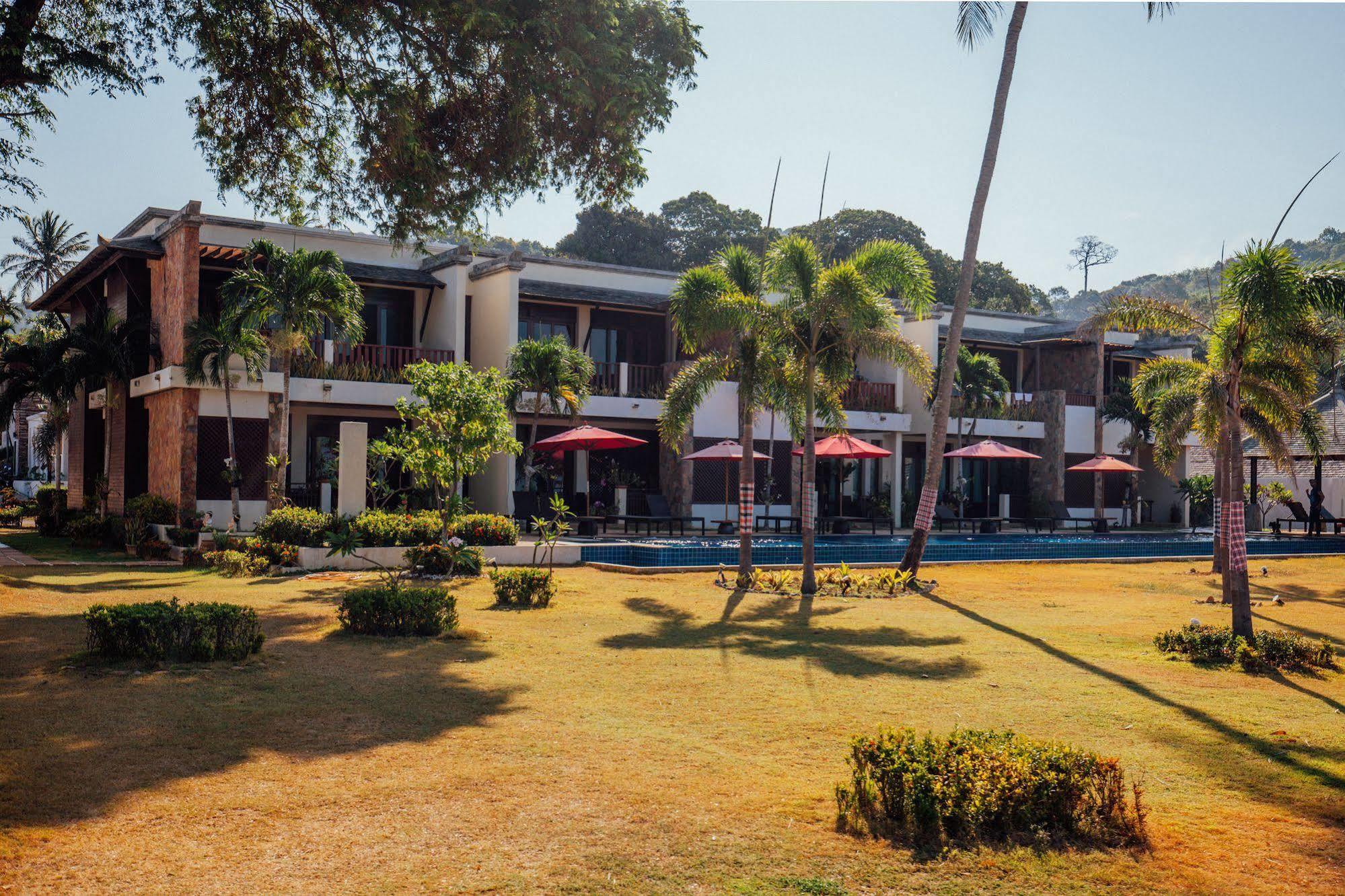 Thai Island Dream Estate Villa *