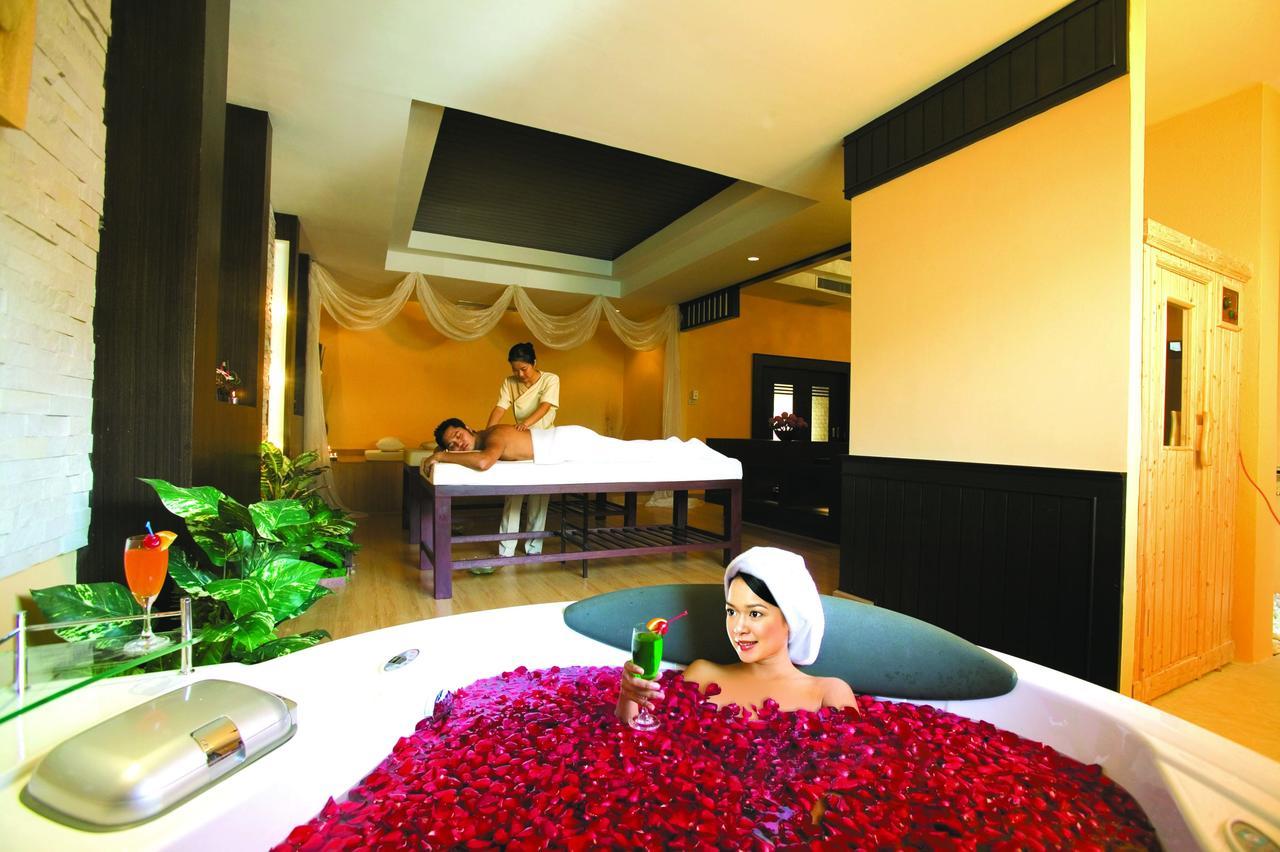 Natural And Resort Bangkok