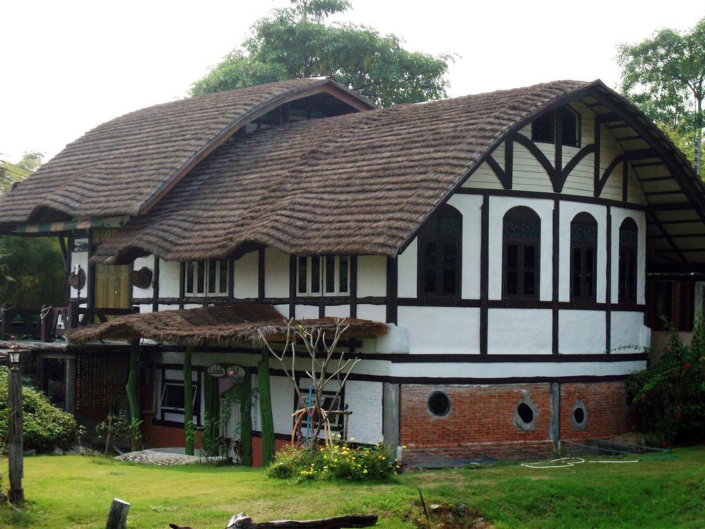 Resort Sanita Chom Bung