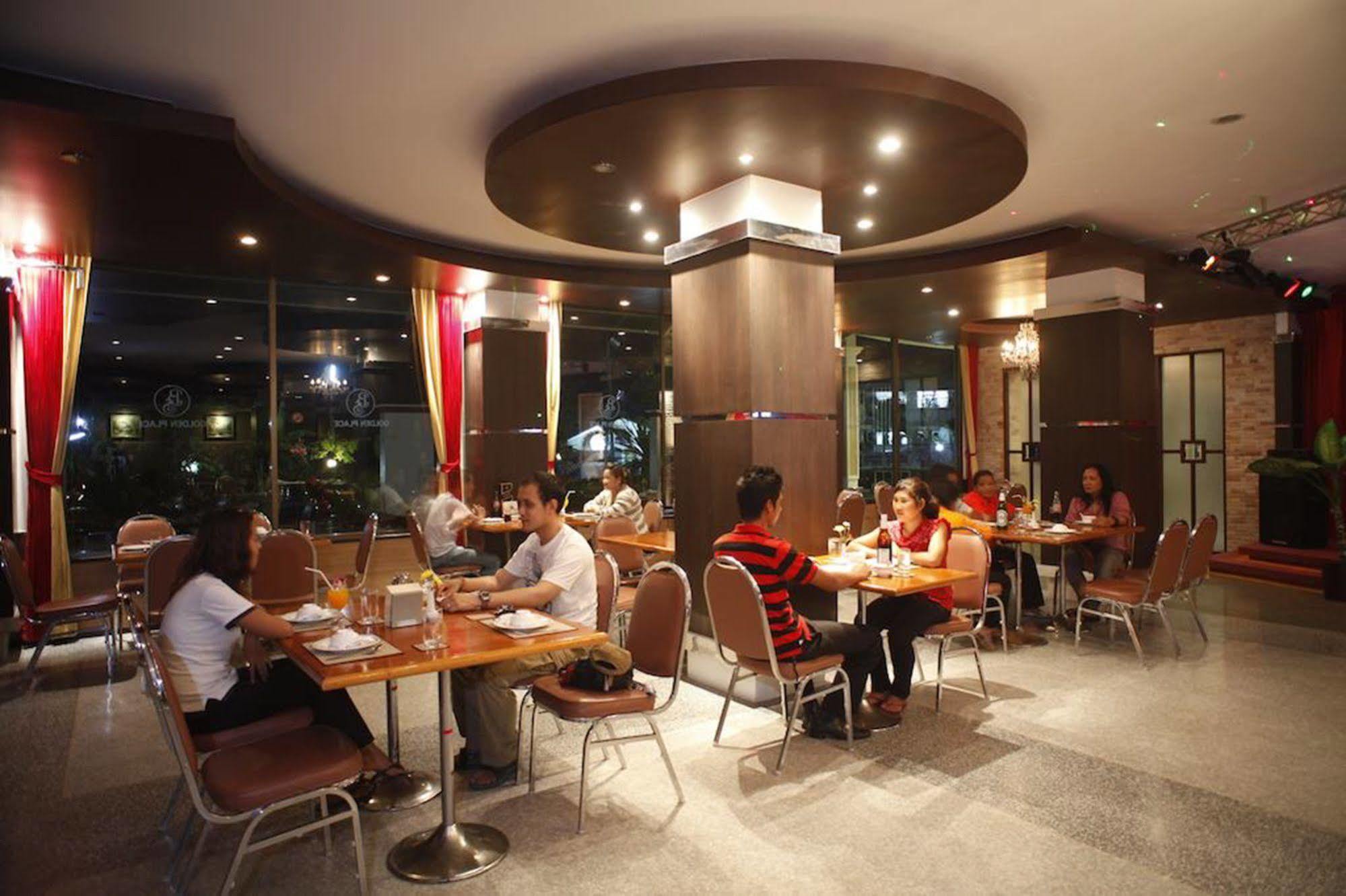 Hotel Boon Siam 3*