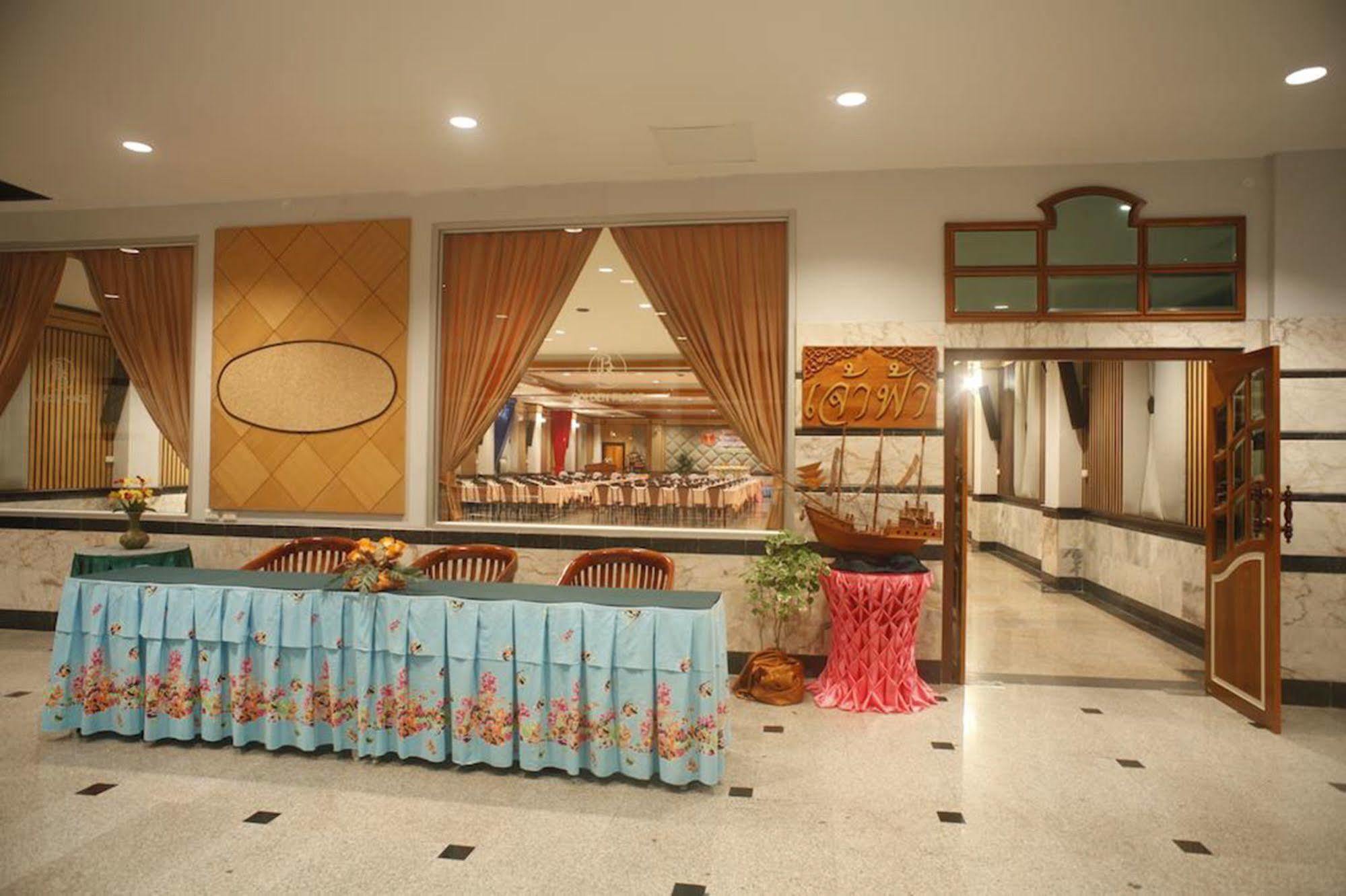 Hotel Boon Siam 3*