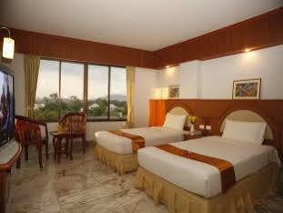 Boon Siam Hotel 3*